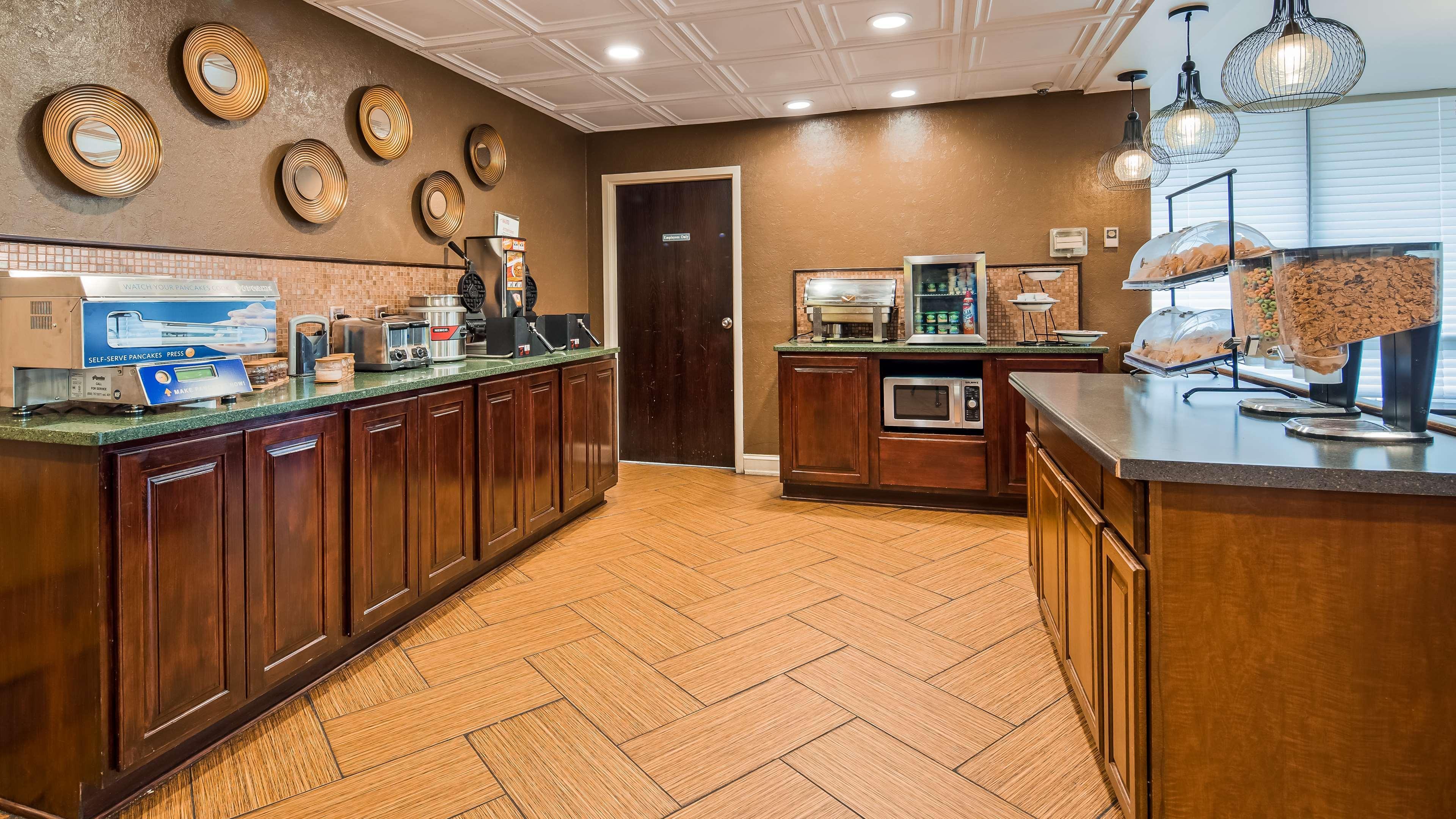 Best Western Salisbury Plaza Esterno foto