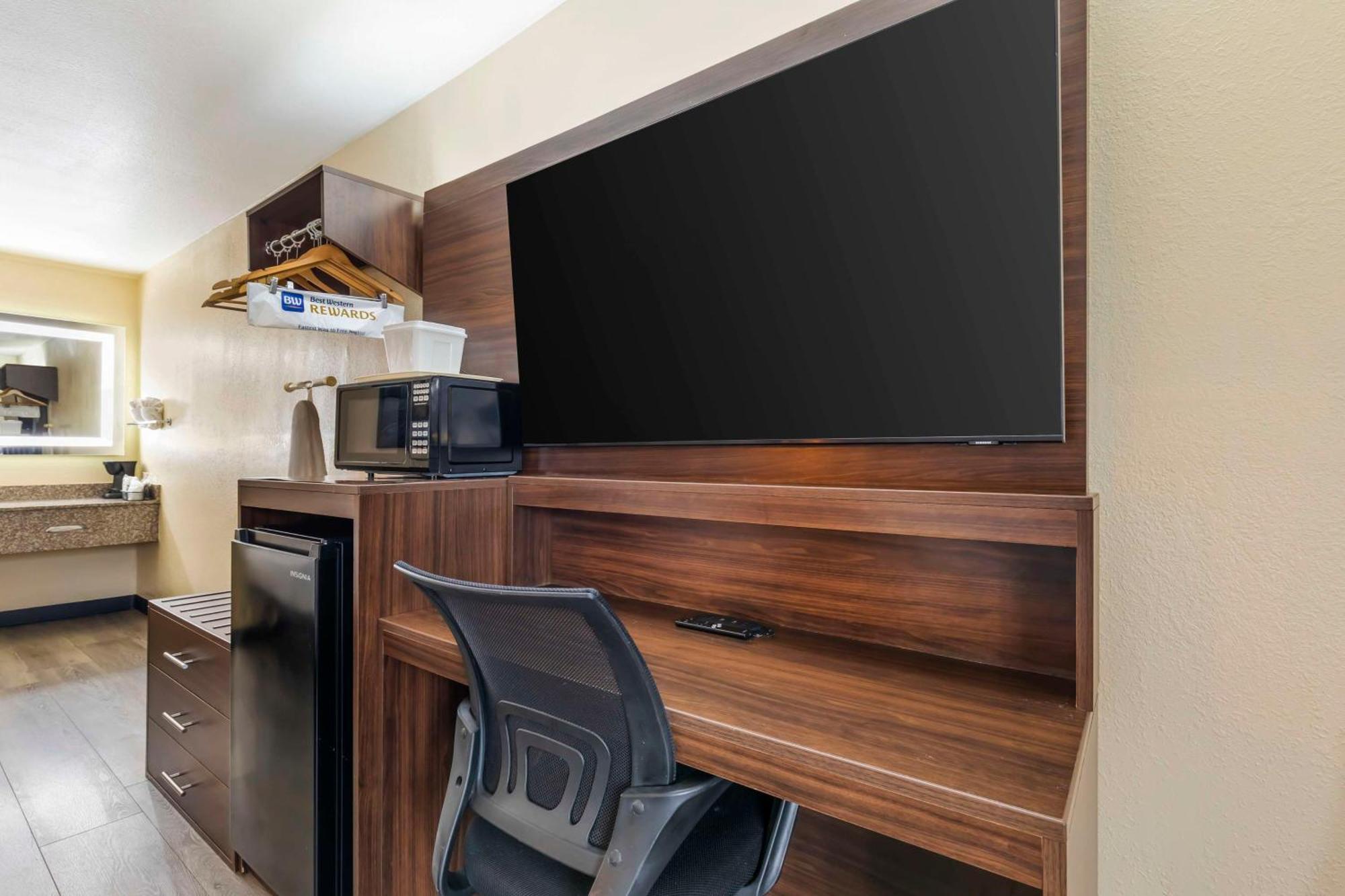Best Western Salisbury Plaza Esterno foto