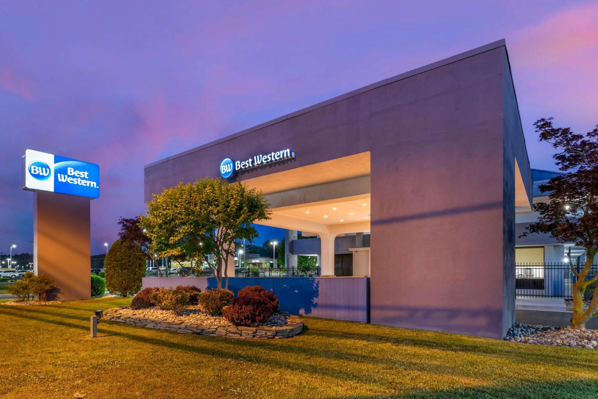 Best Western Salisbury Plaza Esterno foto