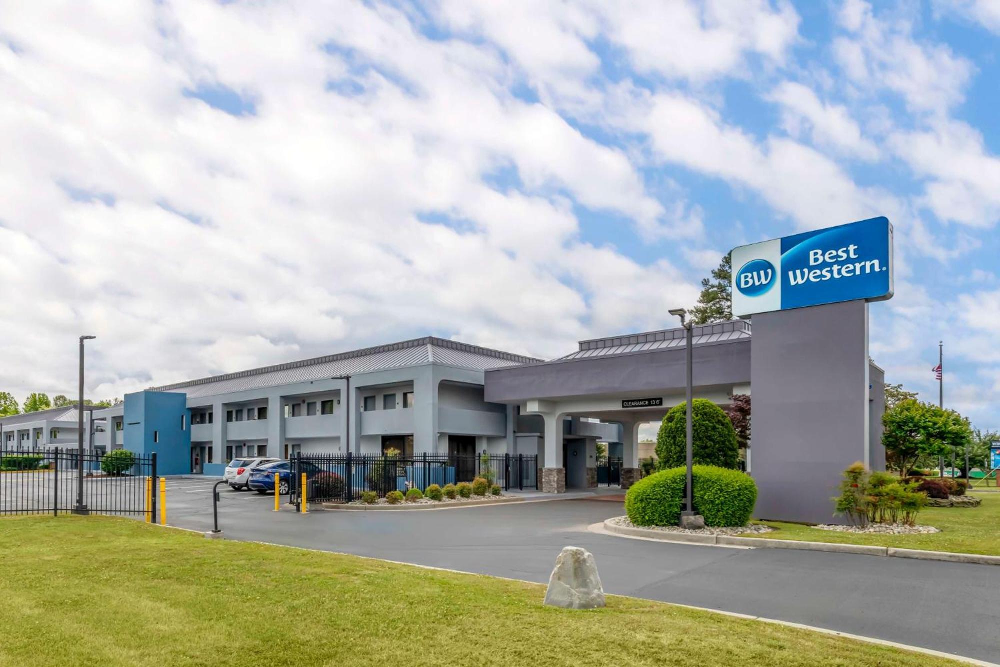 Best Western Salisbury Plaza Esterno foto